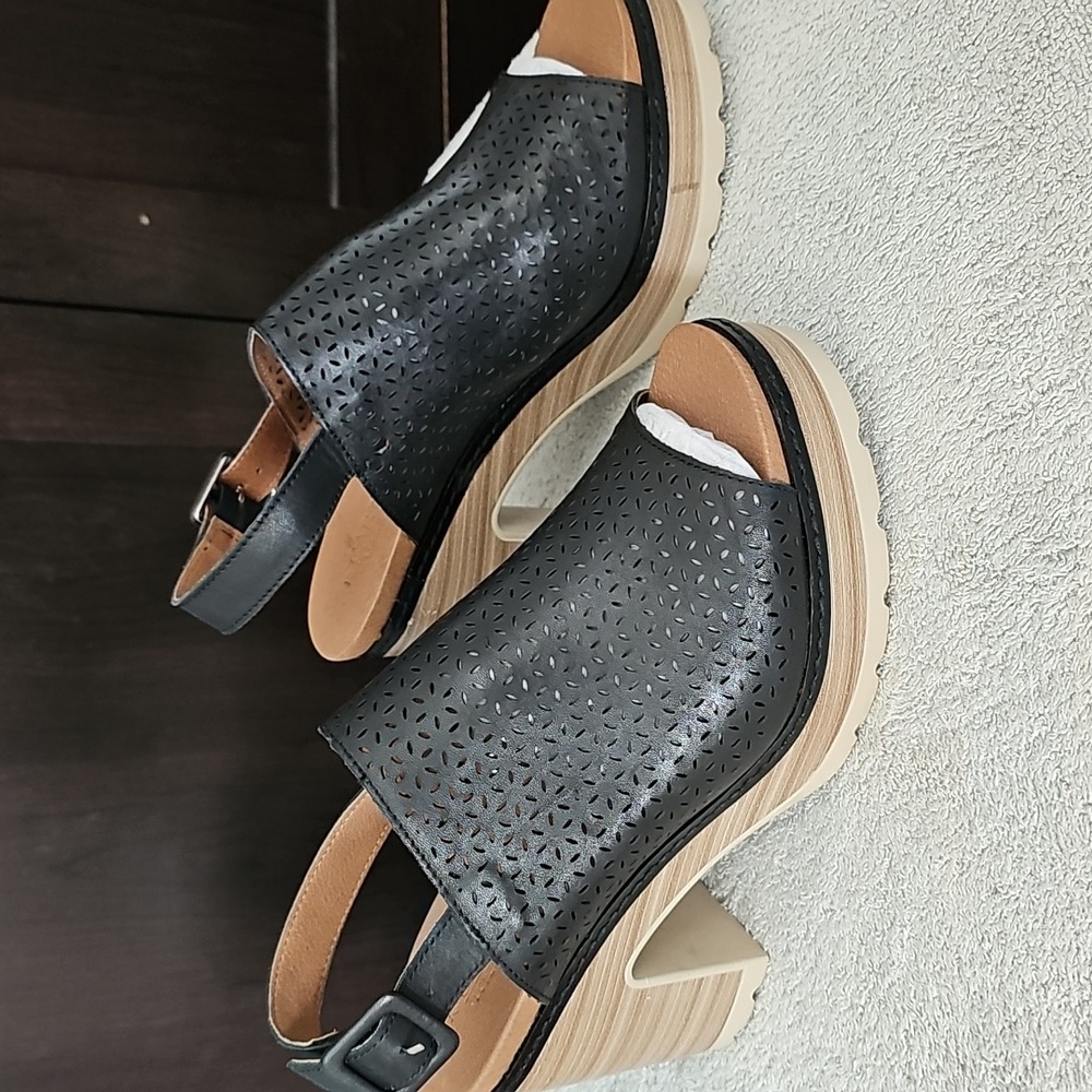 Women's Black Leather Perforated Heeled Sandals